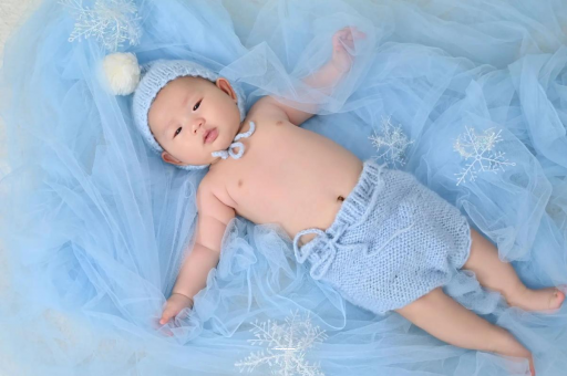 邓州孕妇在家站着分娩