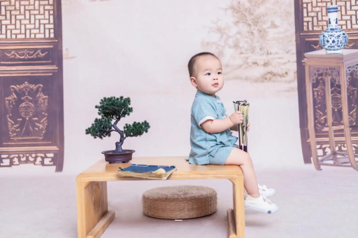 邓州四个月宝宝可以坐着吗 邓州四个月宝宝可以坐着吗